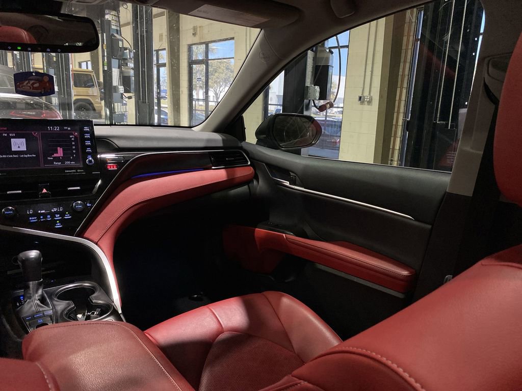 Used 2023 Toyota Camry XSE image 4