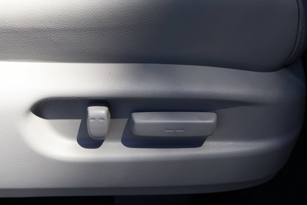 Used 2024 Honda Passport EX-L image 43