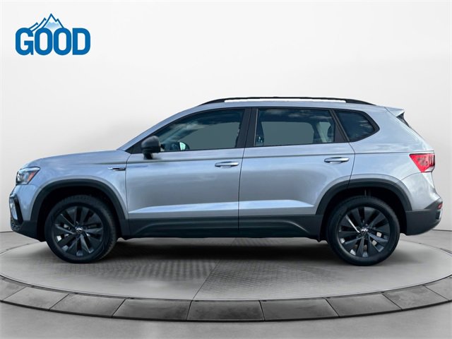 Used 2024 Volkswagen Taos S image 2