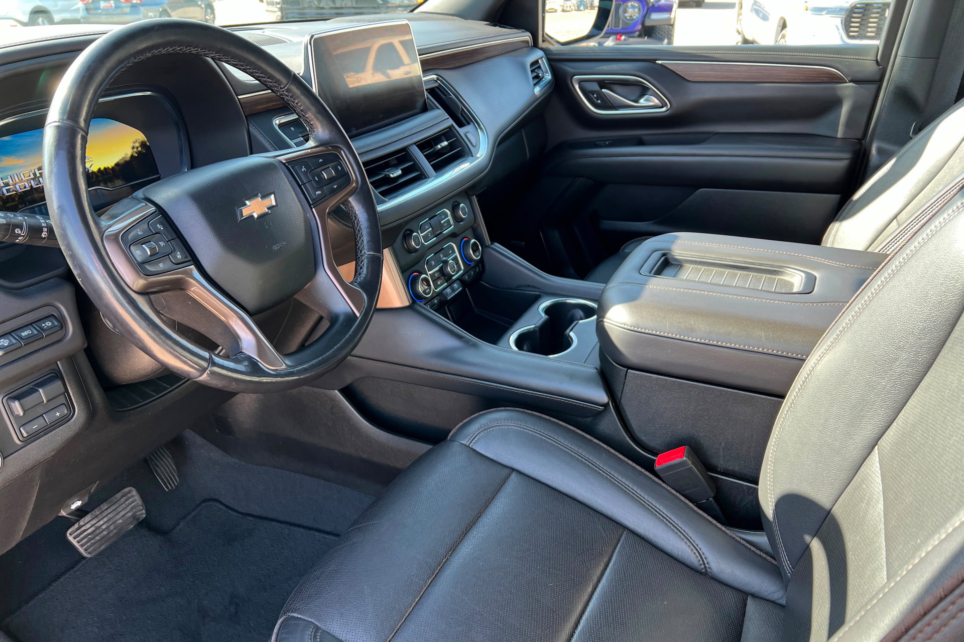 Used 2022 Chevrolet Tahoe High Country image 15