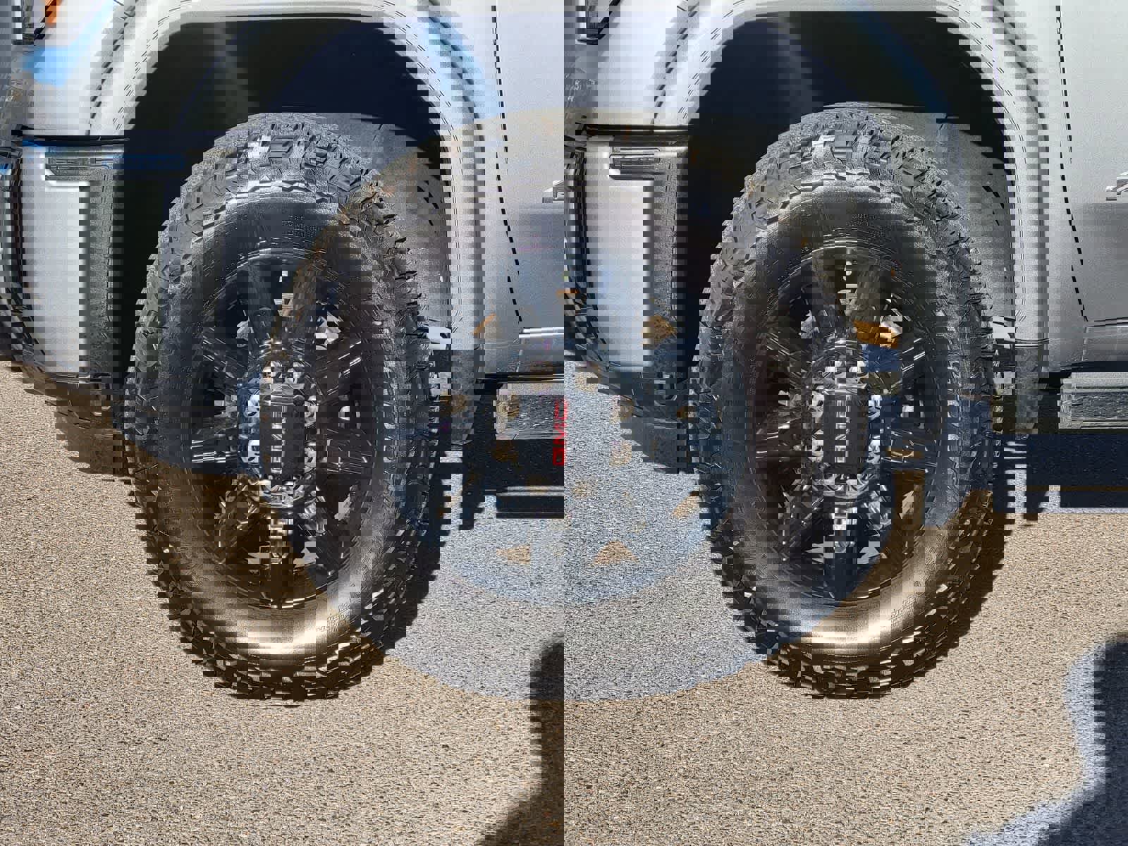 Used 2025 GMC Sierra 2500 AT4 w/ AT4 Premium Plus Package image 10