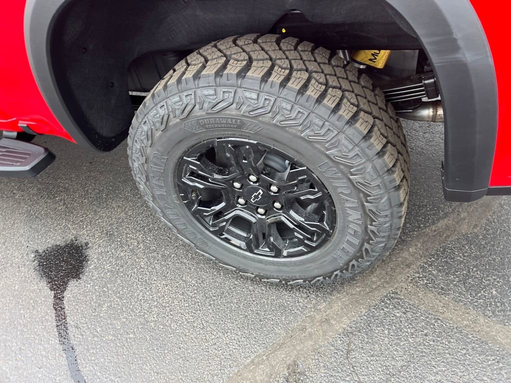 New 2026 Chevrolet Silverado 1500 ZR2 w/ LPO, Dark Essentials Package image 36