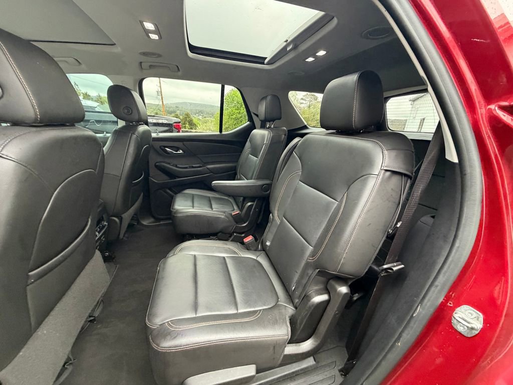 Used 2021 Chevrolet Traverse RS AWD/4WD image 10