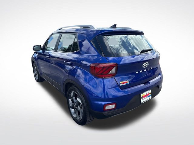 Used 2020 Hyundai Venue SEL w/ Convenience + Premium Package FWD image 3