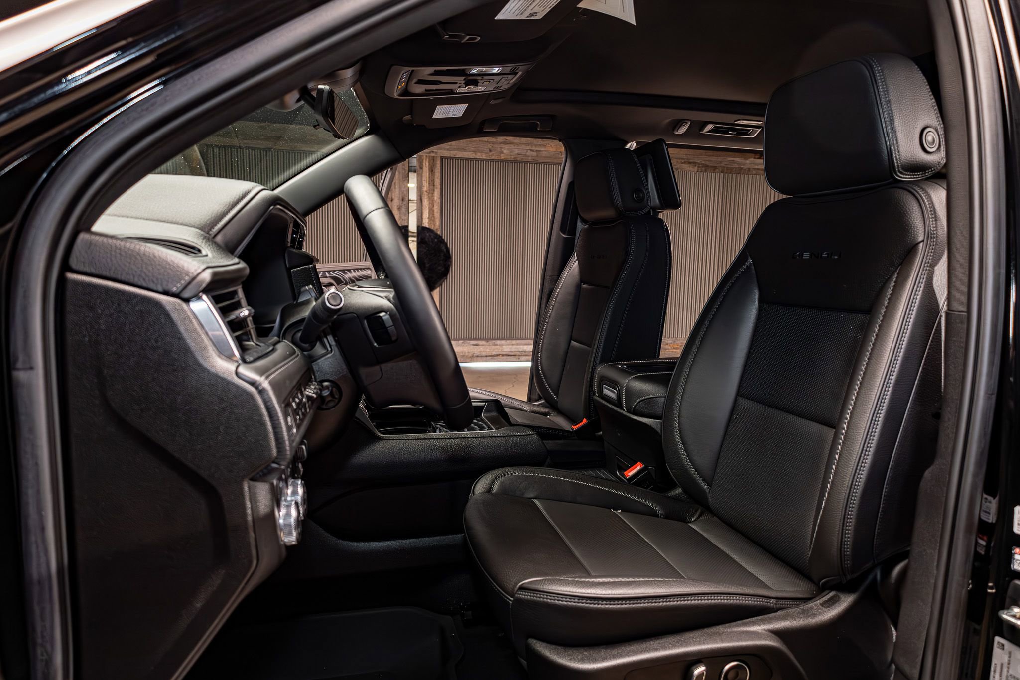 Used 2024 GMC Yukon XL Denali w/ Denali Reserve Package image 20