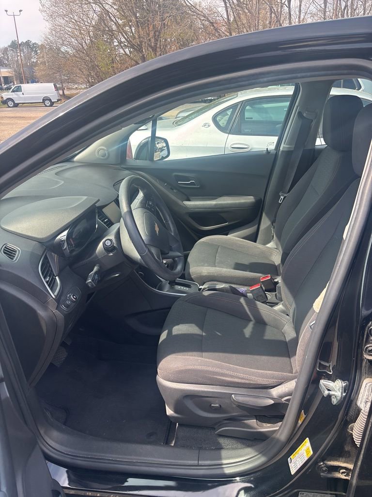 Used 2017 Chevrolet Trax LS image 6