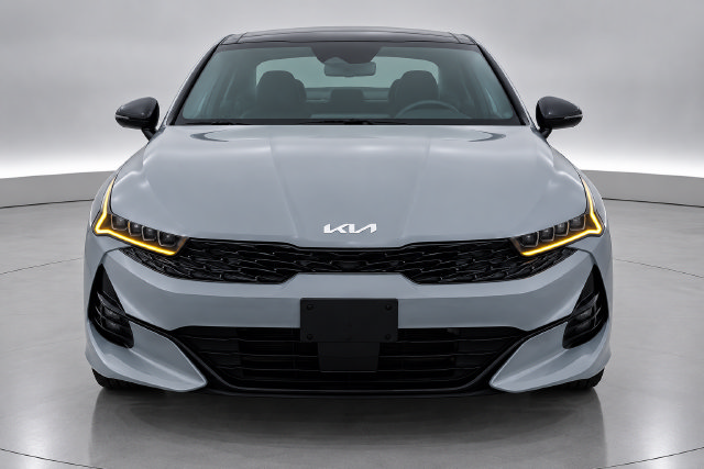 Used 2024 Kia K5 GT-Line AWD/4WD image 5