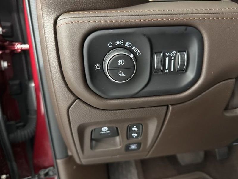 Used 2025 RAM 1500 Limited image 22