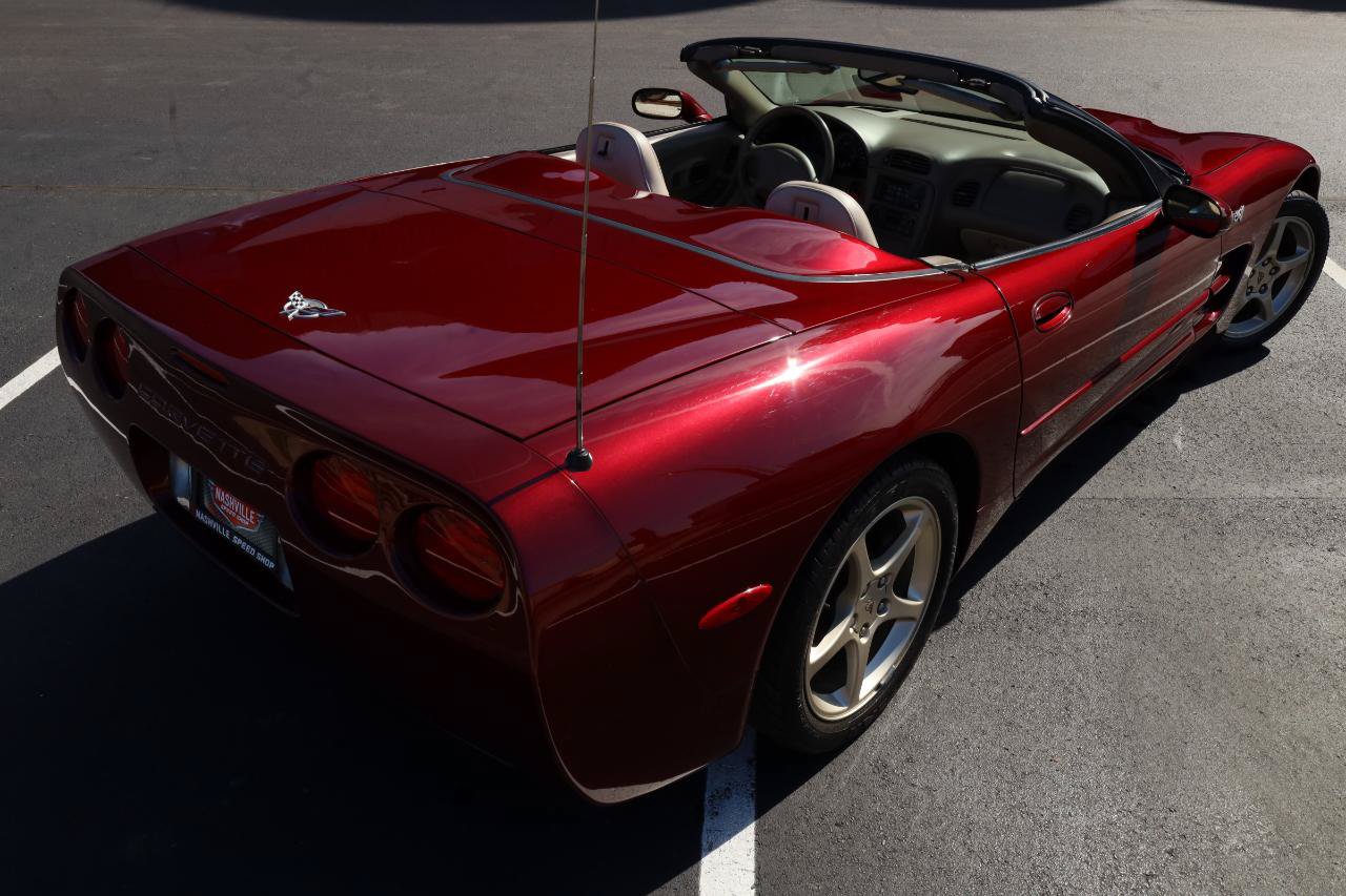 Used 2003 Chevrolet Corvette Convertible w/ Preferred Equipment Group1 RWD image 19