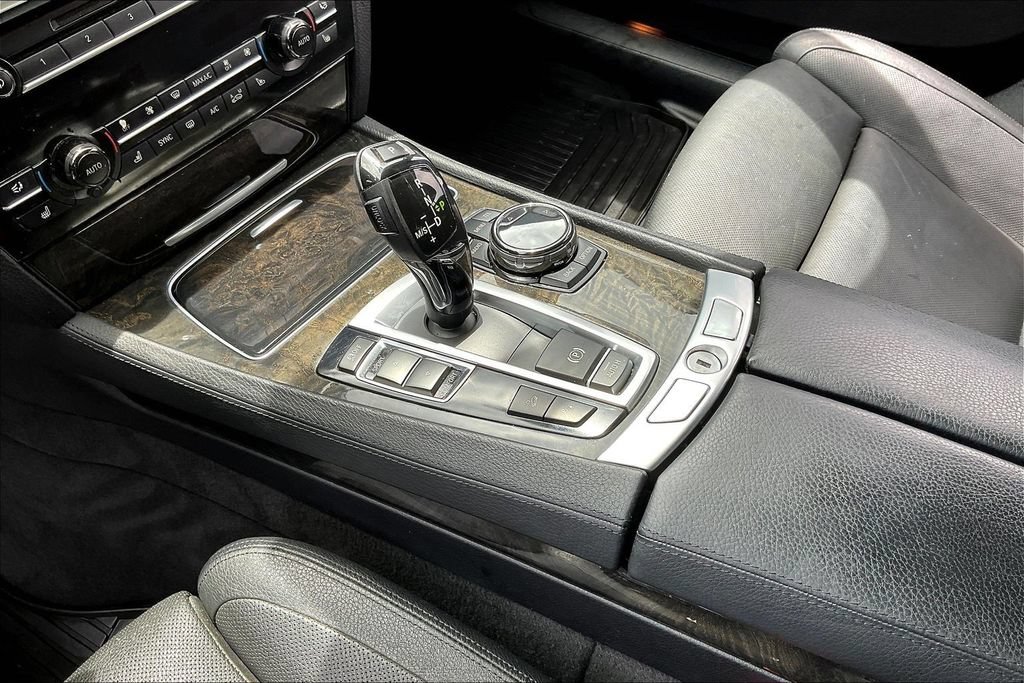 Used 2014 BMW 740Li xDrive AWD/4WD image 15