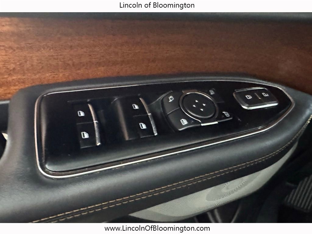 Used 2023 Lincoln Navigator Black Label AWD/4WD image 38