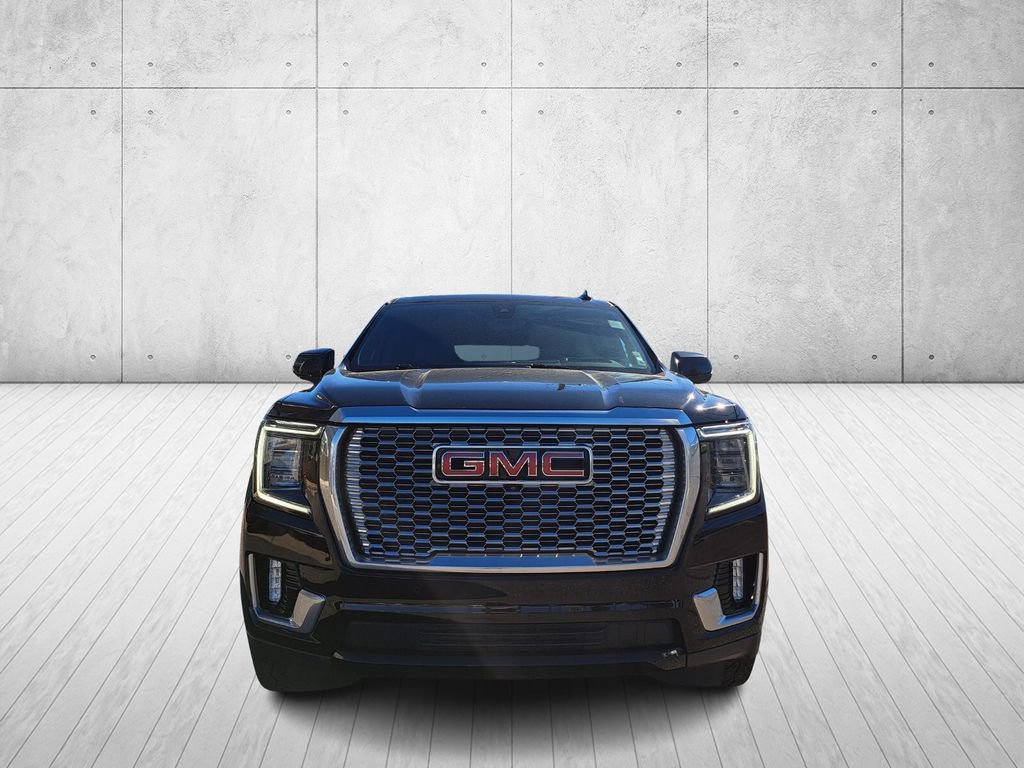 Used 2021 GMC Yukon Denali w/ Denali Premium Package image 2
