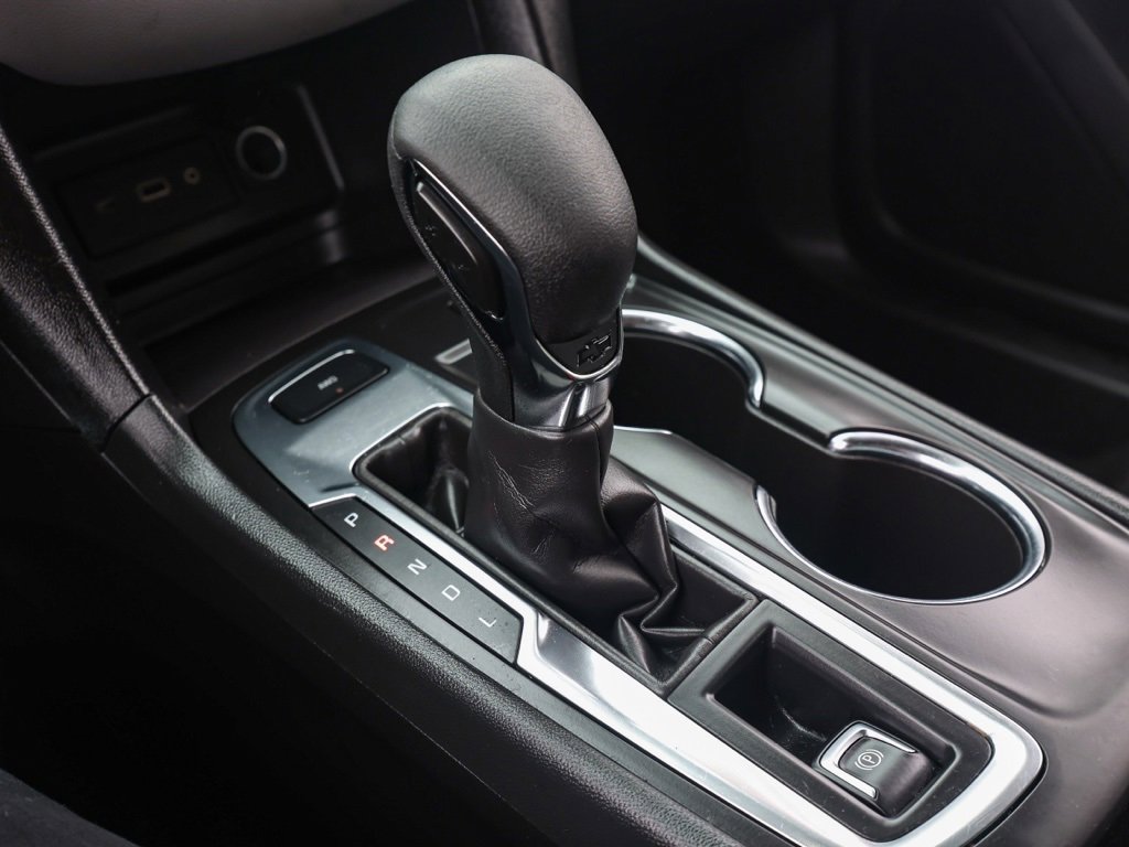 Used 2024 Chevrolet Equinox LT image 36