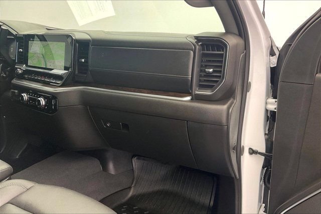 Used 2026 GMC Sierra 2500 SLT AWD/4WD image 15