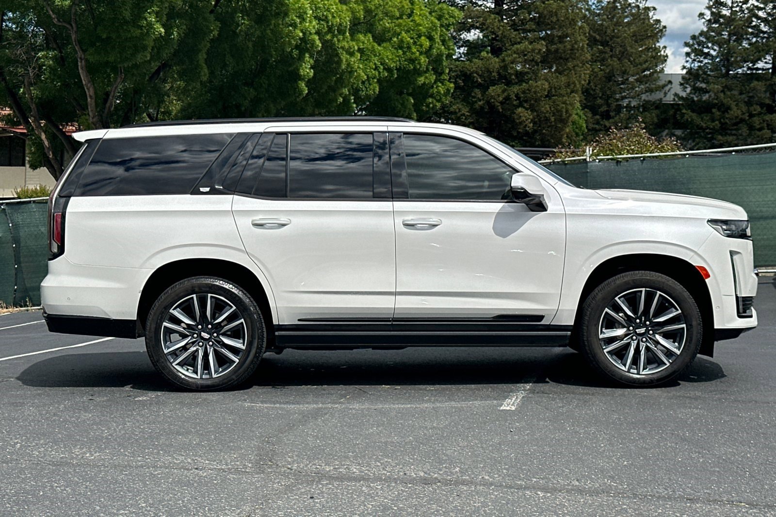 Used 2021 Cadillac Escalade Sport Platinum w/ Heavy-Duty Trailer Package image 7