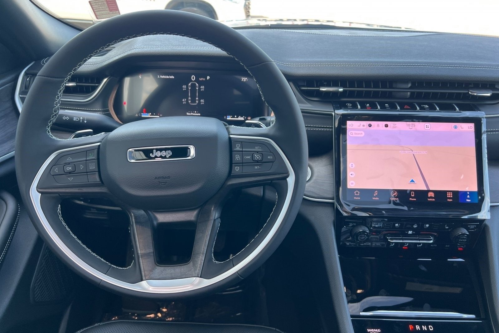 New 2025 Jeep Grand Cherokee L Limited w/ Luxury Tech Group II image 14