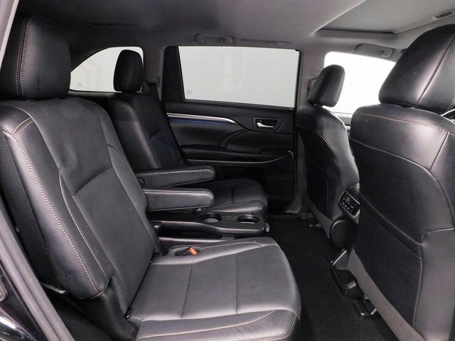 Used 2018 Toyota Highlander Limited image 33