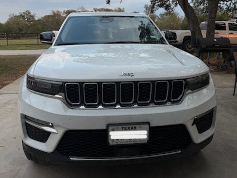 Used 2022 Jeep Grand Cherokee Limited RWD image 1