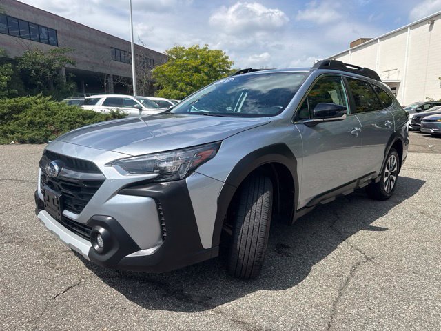 Used 2024 Subaru Outback Limited AWD/4WD image 3
