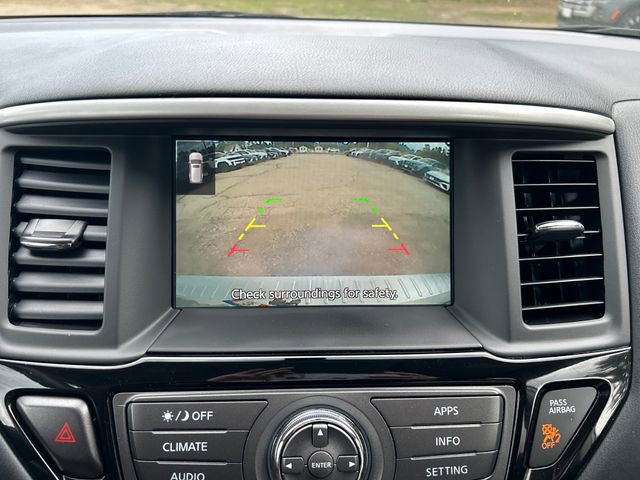Used 2020 Nissan Pathfinder S AWD/4WD image 21