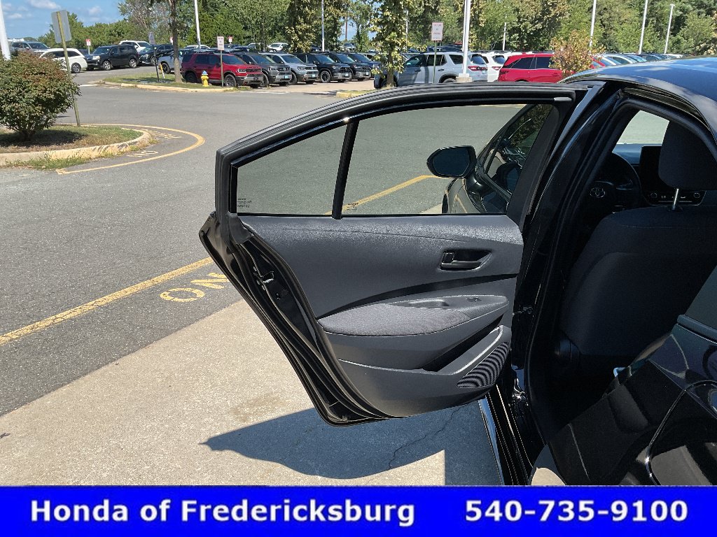 Used 2024 Toyota Corolla LE FWD image 16