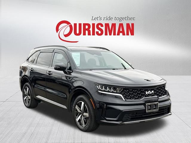 Used 2022 Kia Sorento S w/ Panoramic Sunroof Package