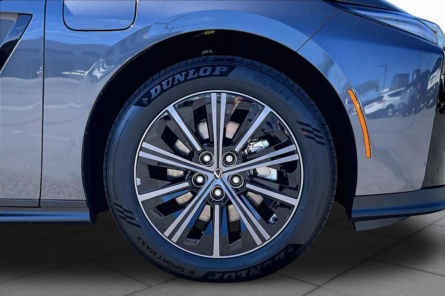 New 2026 Lexus ES 350e FWD image 9