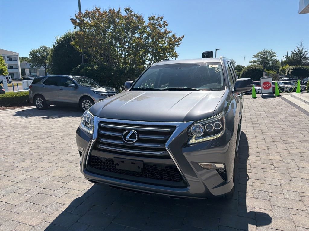 Used 2015 Lexus GX 460 w/ Premium Package AWD/4WD image 2