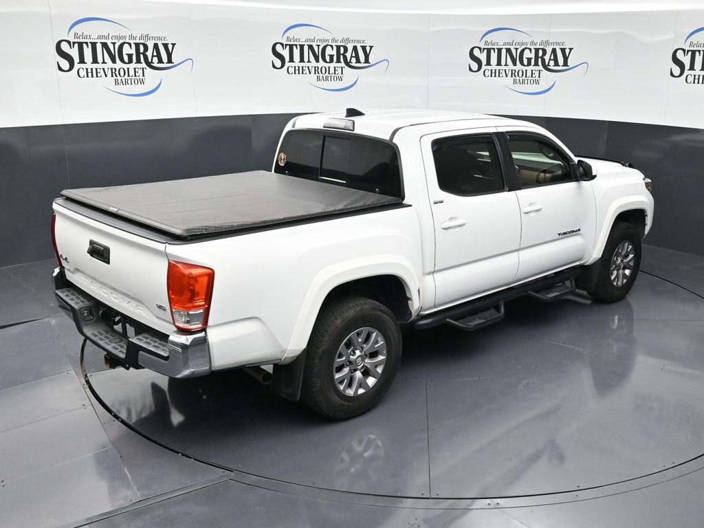 Used 2018 Toyota Tacoma SR5 AWD/4WD image 15