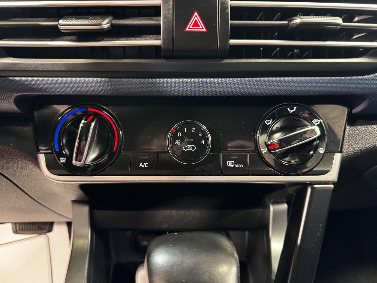 Used 2021 Kia Seltos S image 19