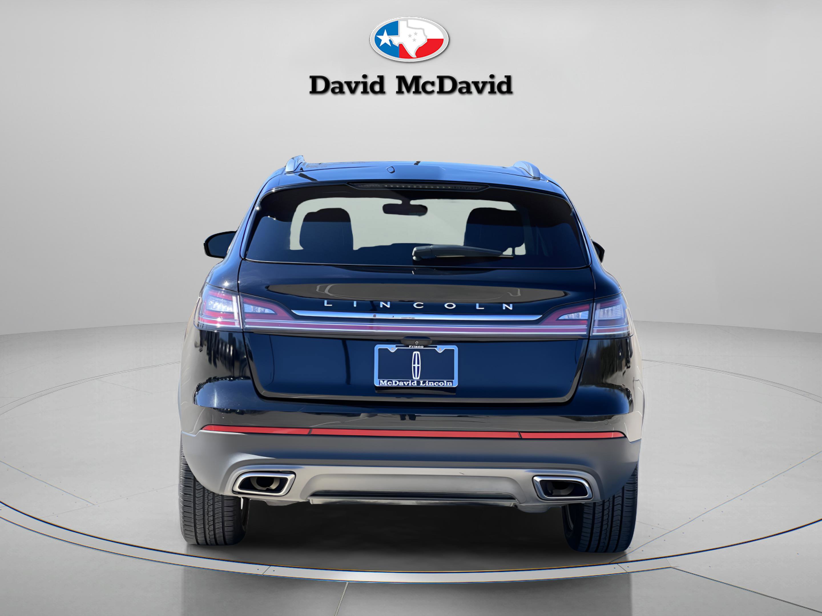 Used 2022 Lincoln Nautilus Reserve w/ Monochromatic Package image 6