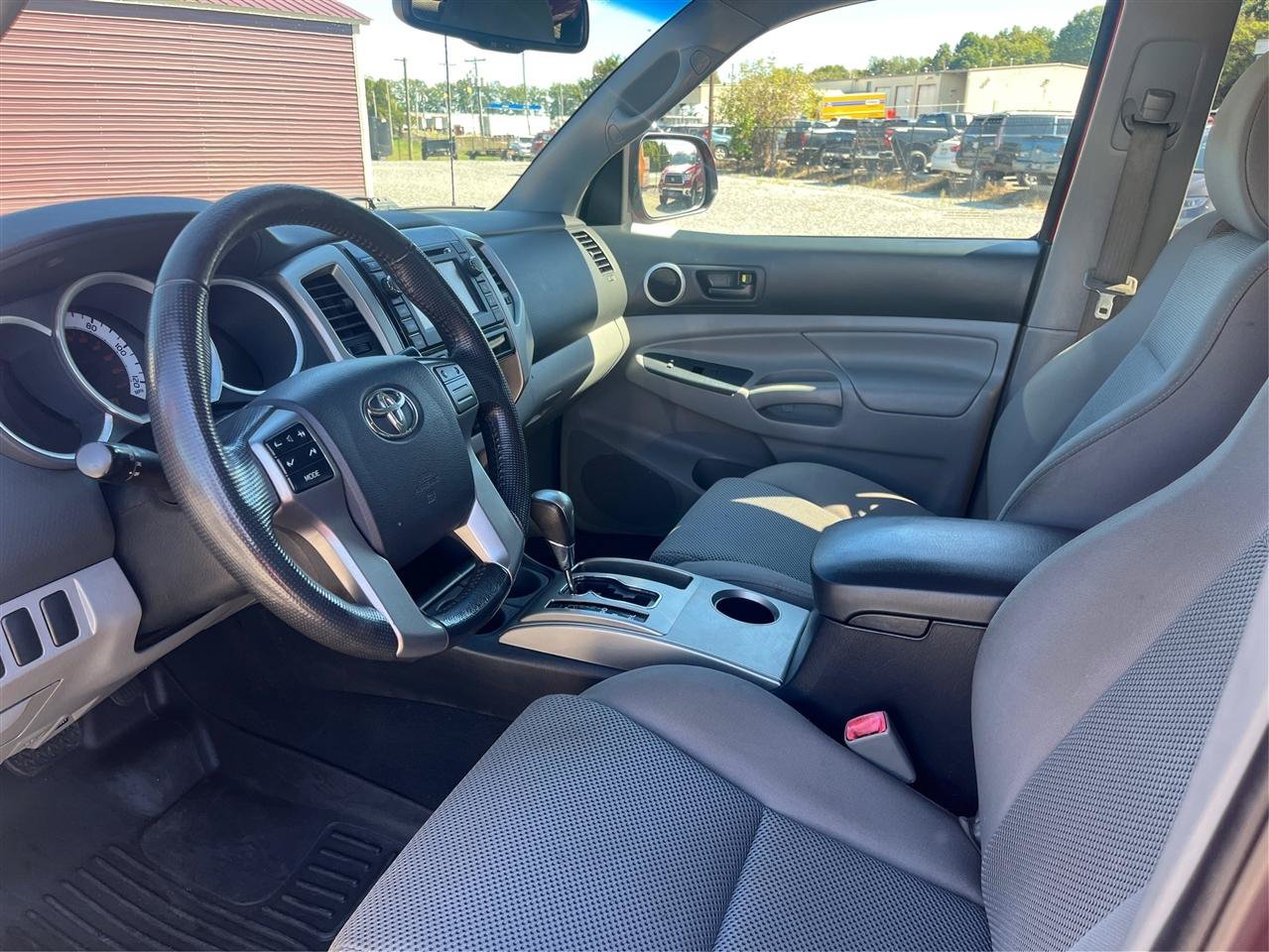 Used 2013 Toyota Tacoma PreRunner w/ TRD Sport Pkg RWD image 9