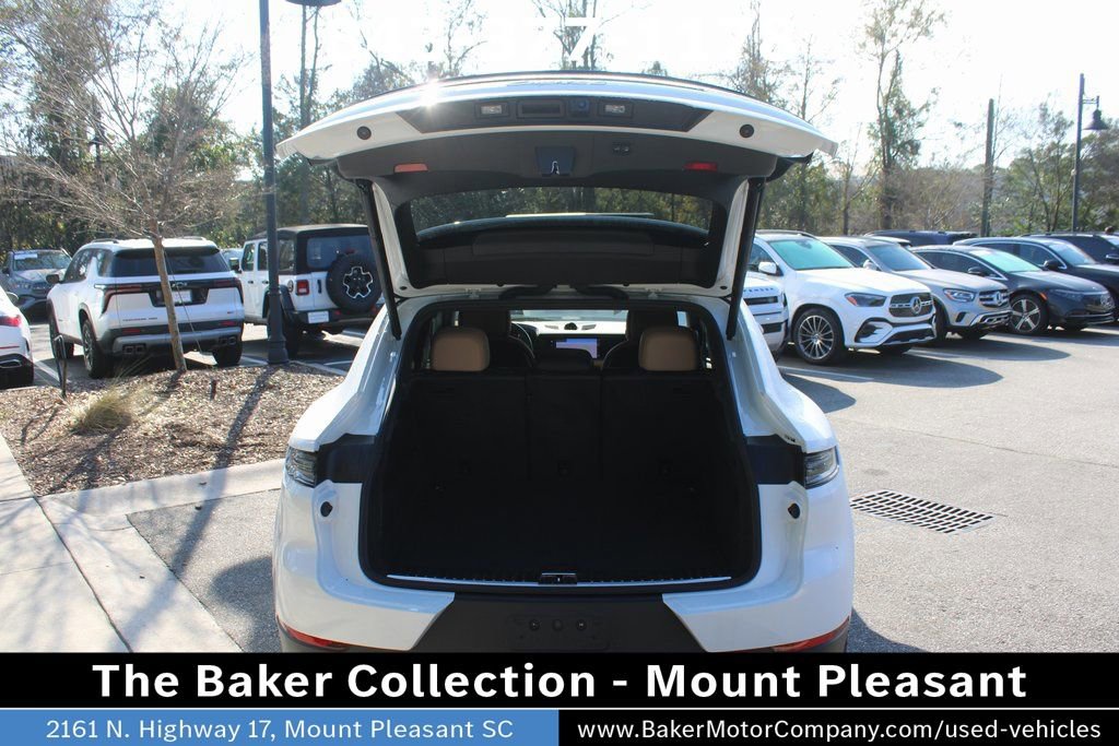 Used 2024 Porsche Cayenne S image 7