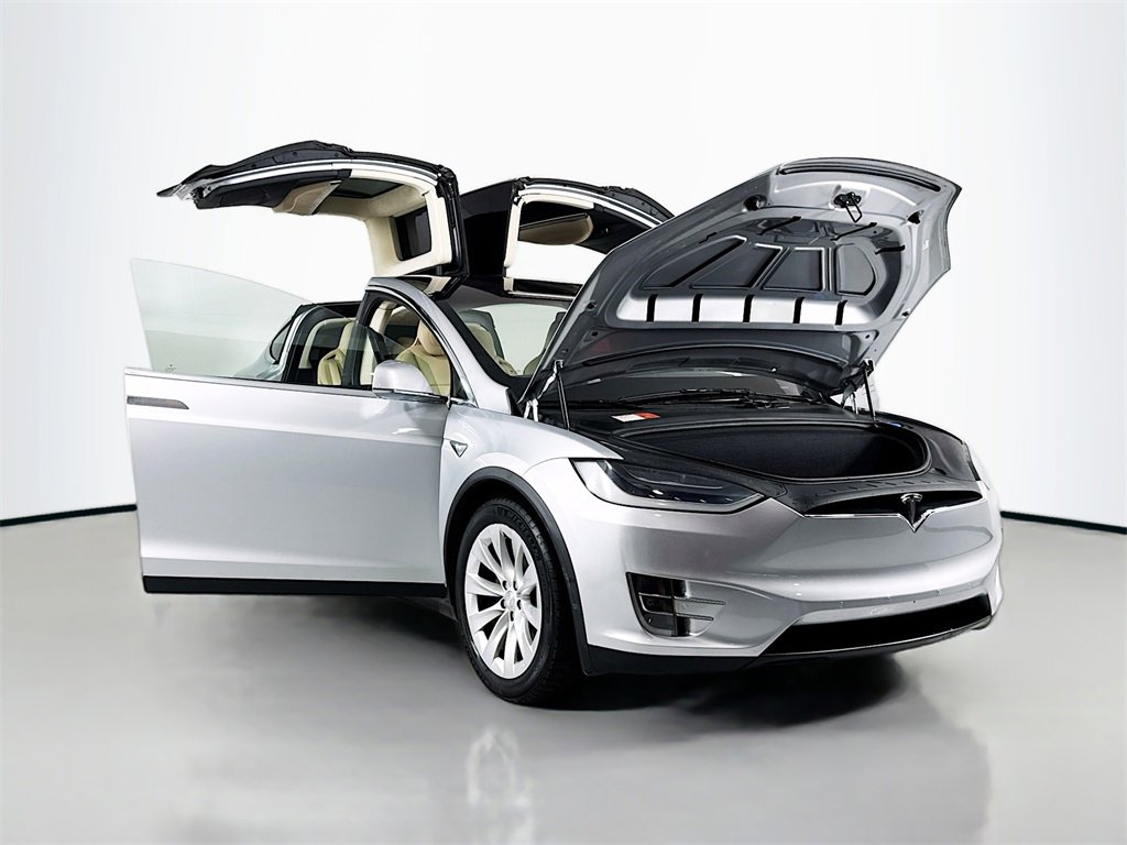 Used 2017 Tesla Model X 100D image 23