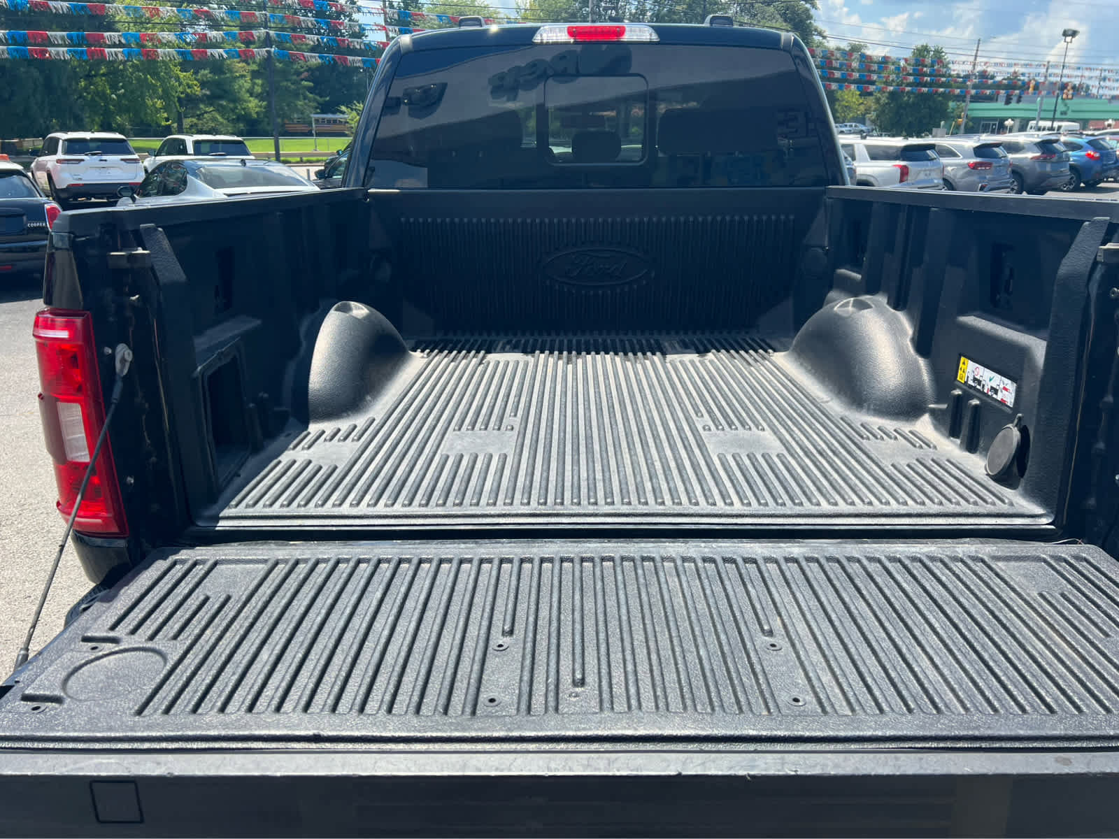 Used 2021 Ford F150 XLT w/ Equipment Group 302A High image 9