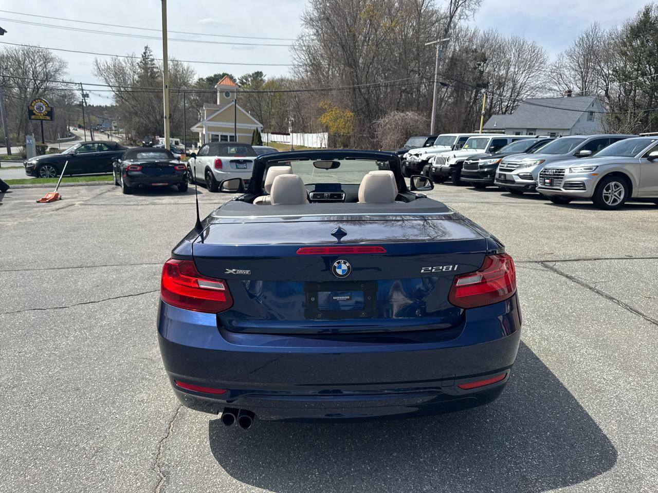 Used 2015 BMW 228i xDrive Convertible AWD/4WD image 9