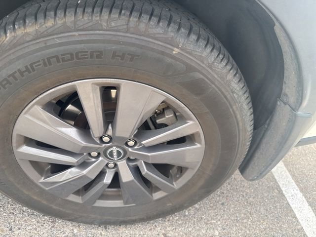 Used 2022 Nissan Pathfinder SV w/ Cargo Package FWD image 11
