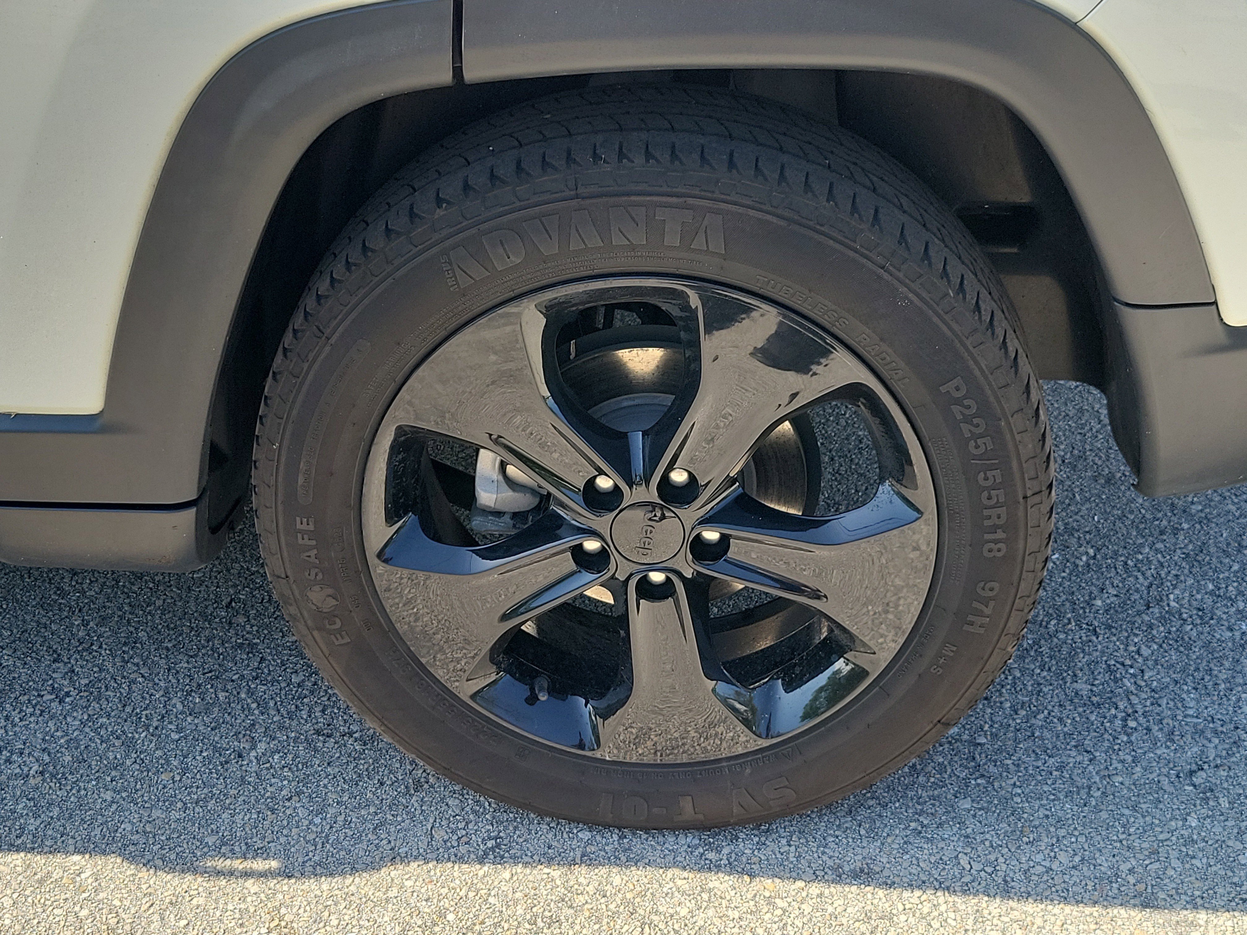 Used 2021 Jeep Compass Altitude w/ Sun and Sound Group image 10