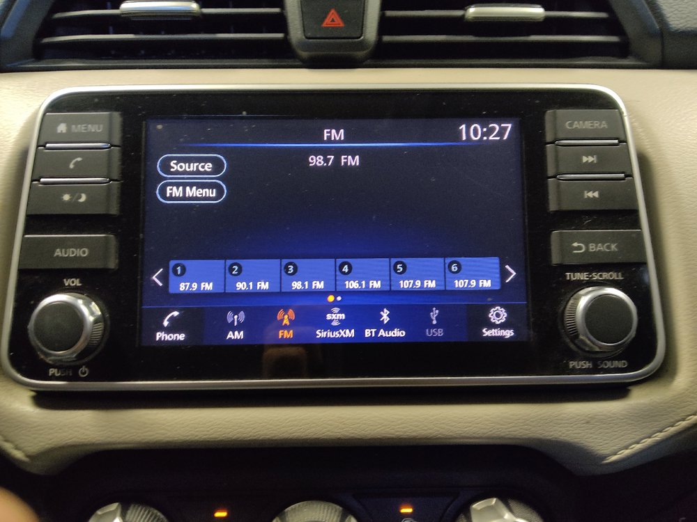 Used 2021 Nissan Versa SV FWD image 25