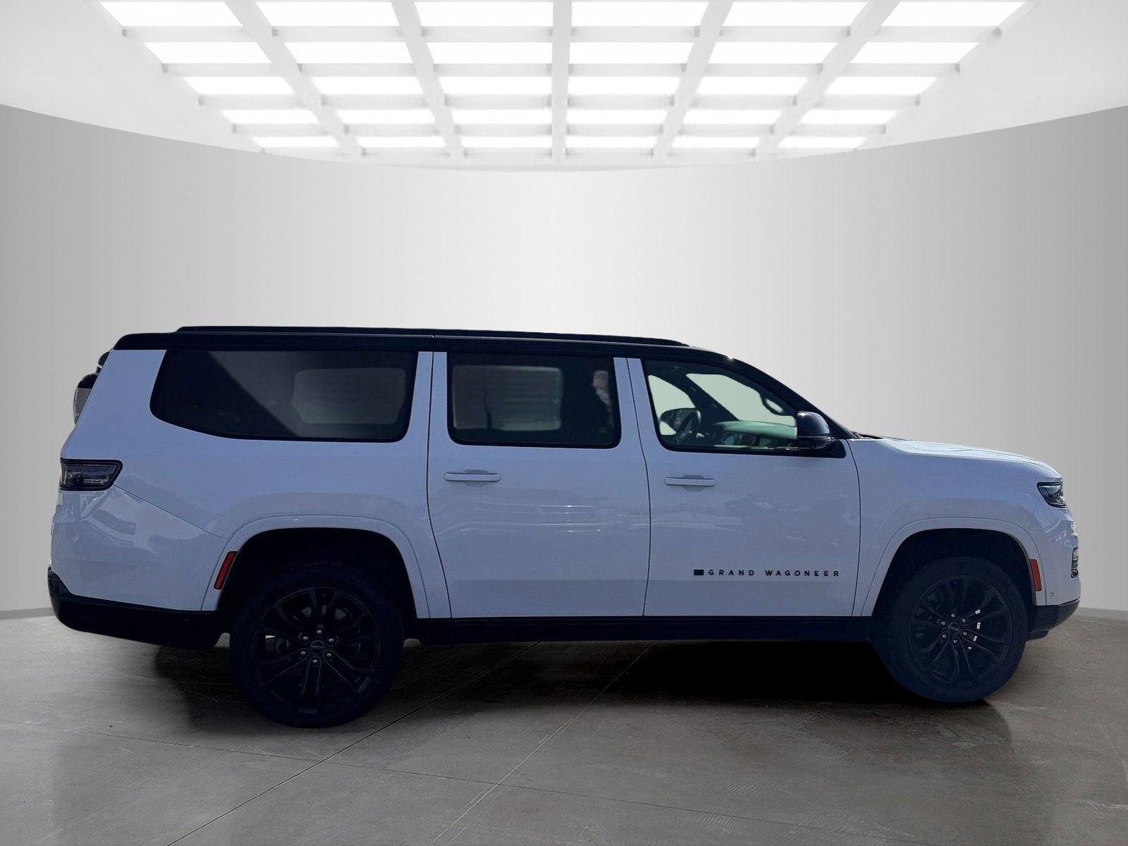 Used 2024 Jeep Grand Wagoneer L Series II w/ Quick Order Packagew 28T image 4