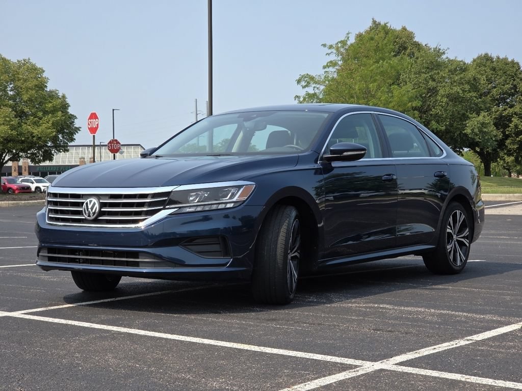Used 2021 Volkswagen Passat 2.0T SE FWD image 14