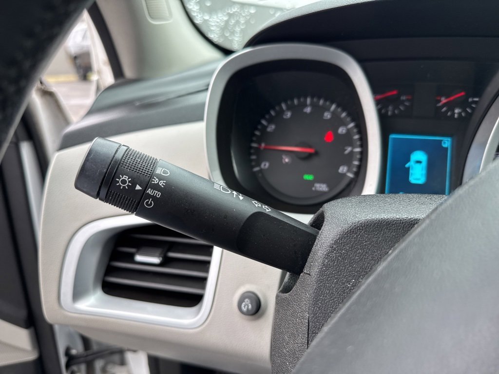 Used 2013 Chevrolet Equinox LT w/ Driver Convenience Package image 22