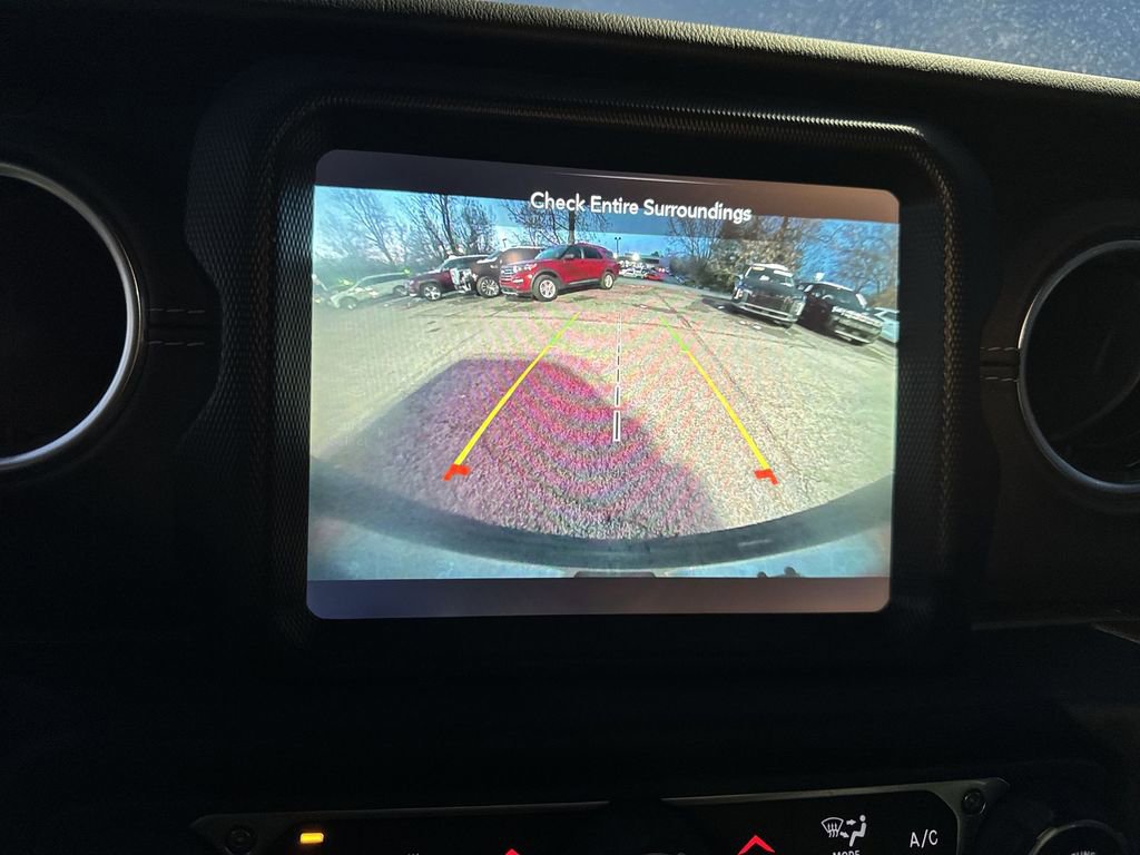 Used 2021 Jeep Wrangler Unlimited Sahara image 17