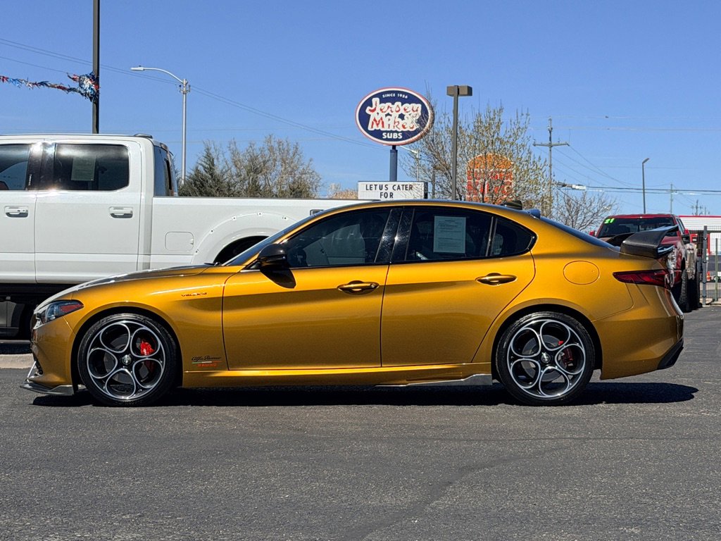 Used 2023 Alfa Romeo Giulia Veloce image 32