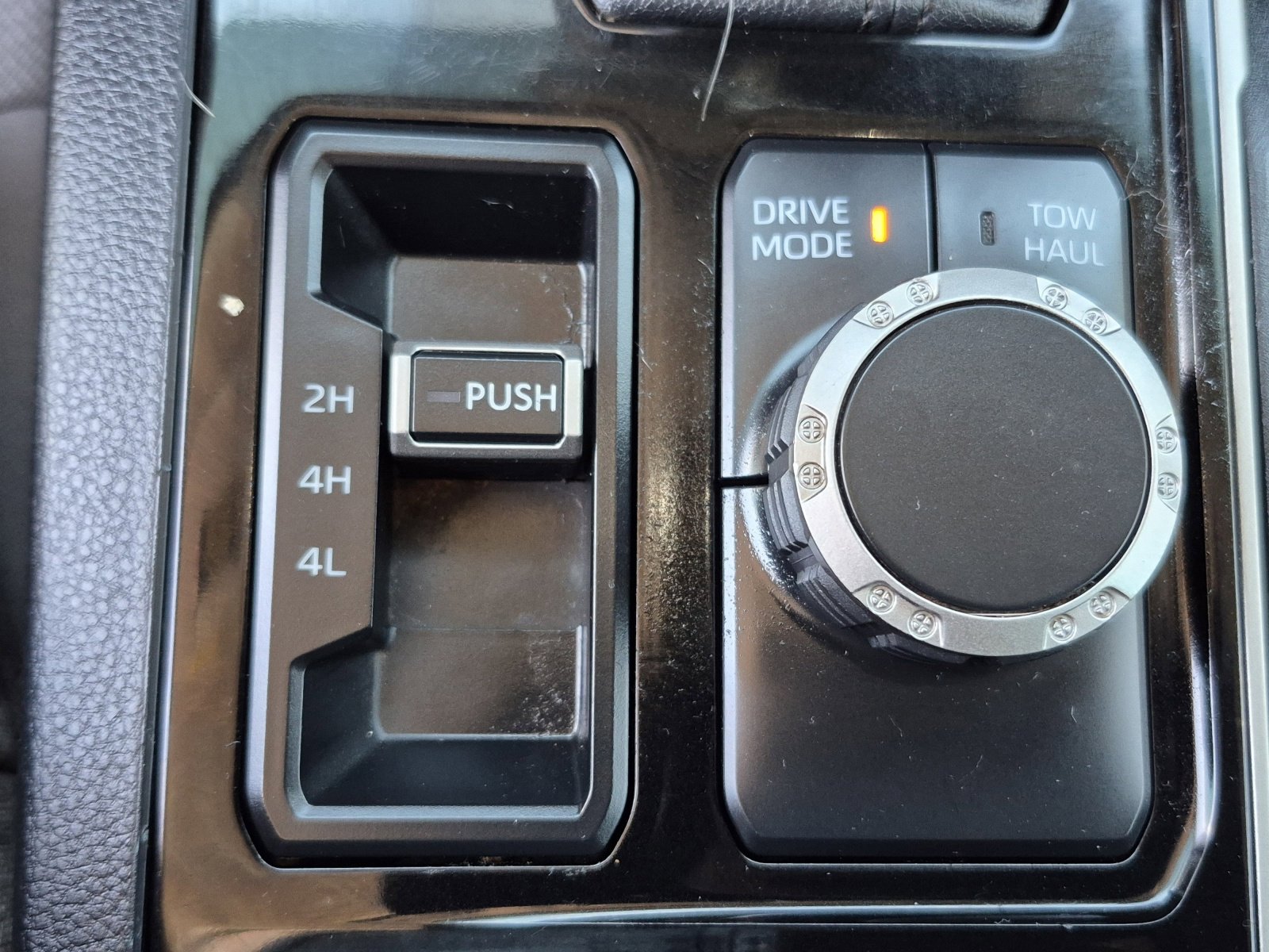 Used 2023 Toyota Tundra SR5 w/ SR5 Convenience Package AWD/4WD image 31