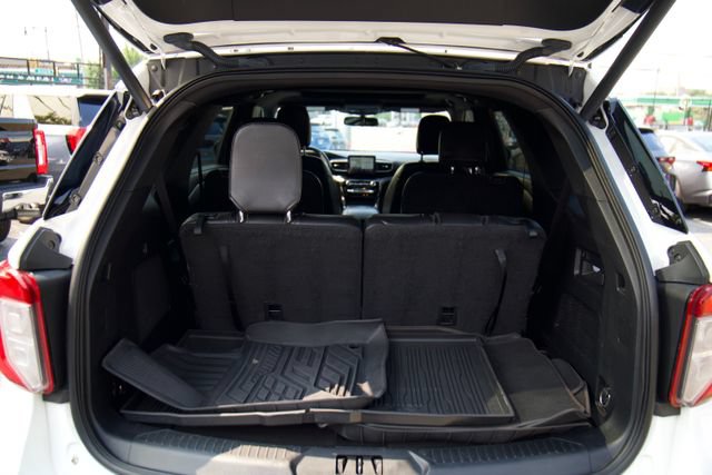 Certified 2022 Ford Explorer ST-Line AWD/4WD image 33