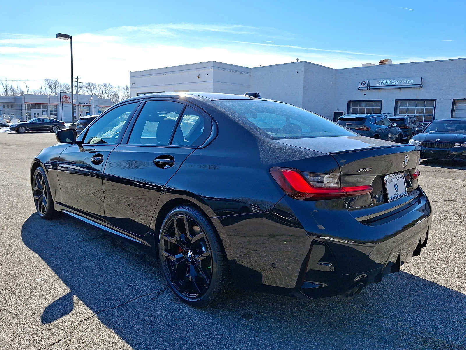 Used 2026 BMW 330i xDrive Sedan w/ M Sport Package image 4