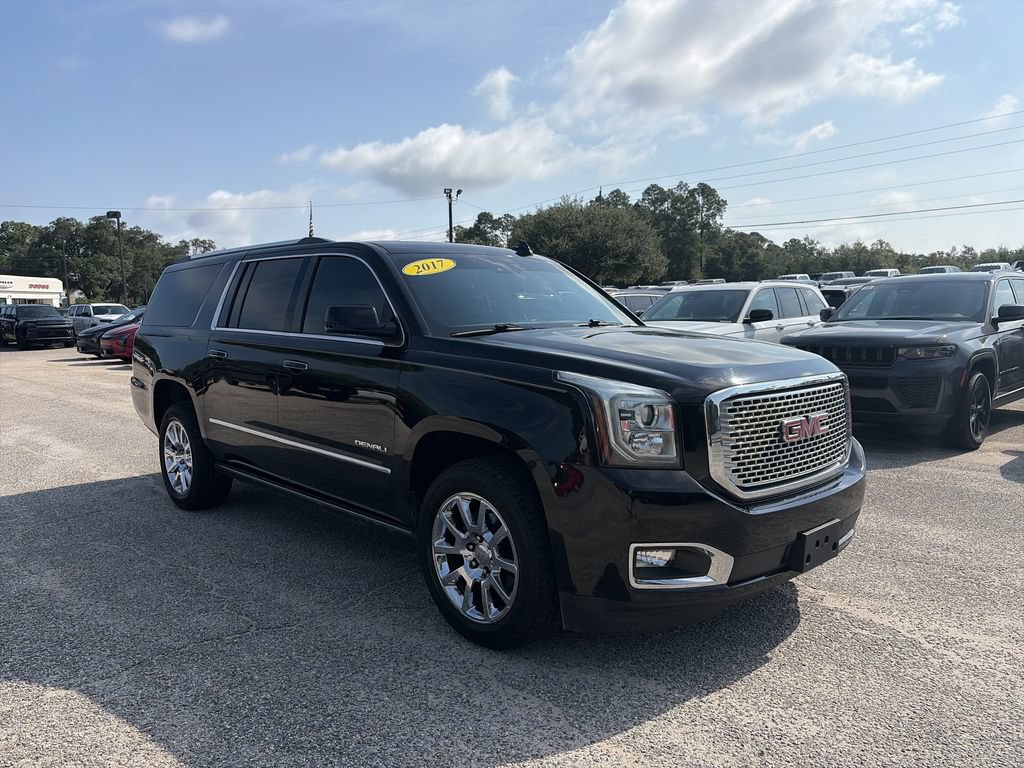 Used 2017 GMC Yukon XL Denali w/ Open Road Package AWD/4WD image 8