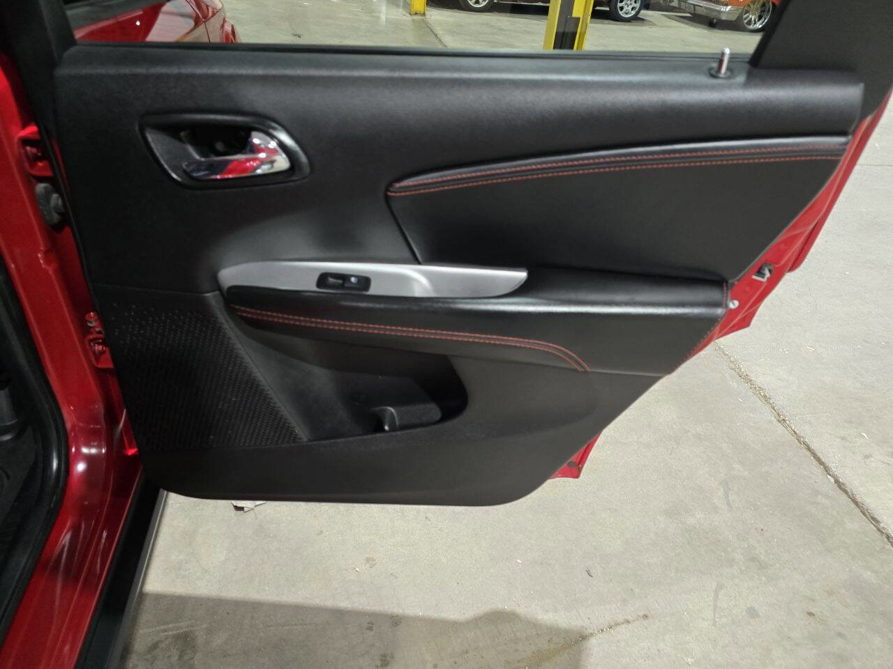Used 2018 Dodge Journey GT FWD image 33