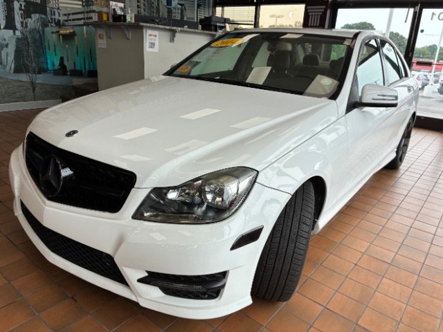 Used 2014 Mercedes-Benz C 250 Sedan image 7